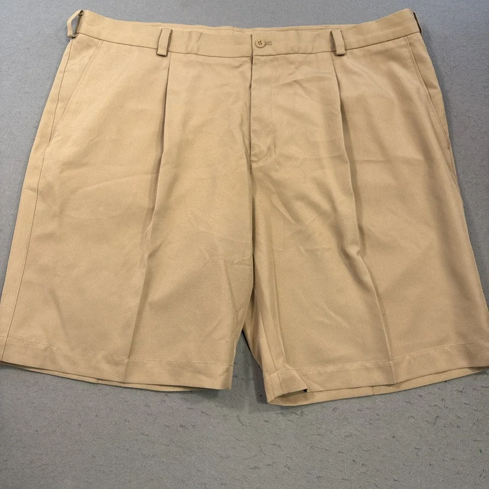 Nike Golf SHORTS MENS 42 Tan Flat Front Dri-FIT
